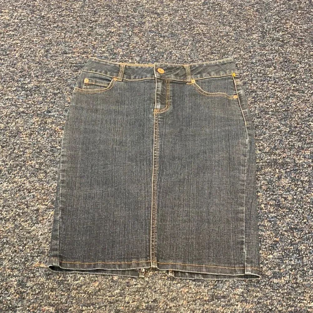 Mix It Denim Skirt sz. 4